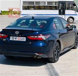 تۆیۆتا کامری